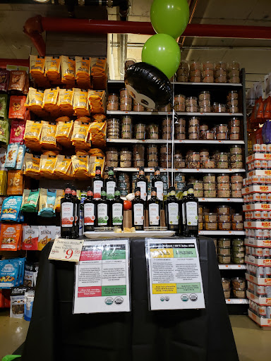 Supermarket «Foodcellar & Co.», reviews and photos, 43-18 Crescent St, Long Island City, NY 11101, USA