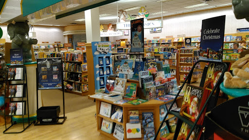 Book Store «Barnes & Noble», reviews and photos, 122 Brandon Town Center Dr, Brandon, FL 33511, USA
