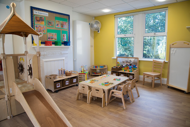 Reviews of Bright Horizons Palmers Green Day Nursery and Preschool in London - School
