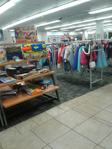 Clothing Store «Burlington Coat Factory», reviews and photos, 365 Rockaway Turnpike #290, Lawrence, NY 11559, USA
