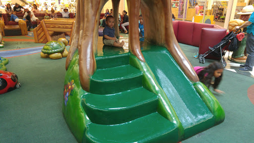 Shopping Mall «Altamonte Mall», reviews and photos, 451 E Altamonte Dr, Altamonte Springs, FL 32701, USA