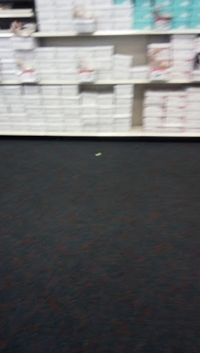 Shoe Store «Shoe Carnival», reviews and photos, 5530 E 82nd St, Castleton, IN 46250, USA