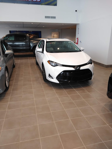 Volkswagen Dealer «Fox Volkswagen of Rochester Hills», reviews and photos, 773 S Rochester Rd, Rochester Hills, MI 48307, USA