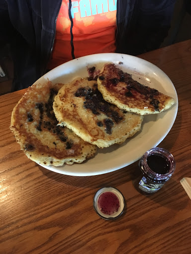 American Restaurant «Cracker Barrel Old Country Store», reviews and photos, 9380 19th Ln, Vero Beach, FL 32966, USA