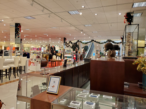 Department Store «Von Maur», reviews and photos, 4000 North Point Cir, Alpharetta, GA 30022, USA