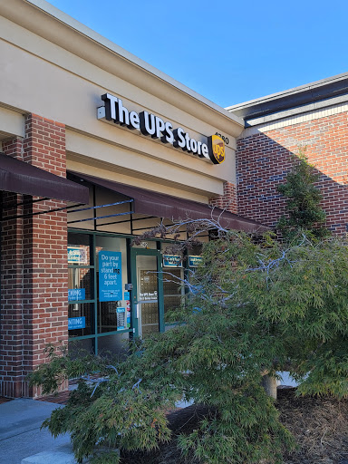Shipping and Mailing Service «The UPS Store», reviews and photos, 4780 Ashford Dunwoody Rd A, Dunwoody, GA 30338, USA