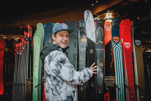 Ski Rental Service «Pinnacle Ski And Sports», reviews and photos, 3391 Mountain Rd, Stowe, VT 05672, USA