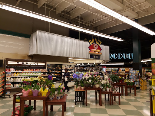 Grocery Store «Kroger», reviews and photos, 350 E Six Forks Rd, Raleigh, NC 27609, USA