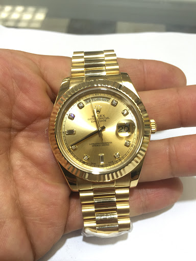 Coin Dealer «Collectors Coins & Jewelry Massapequa Park», reviews and photos, 400 Sunrise Hwy, Massapequa Park, NY 11762, USA