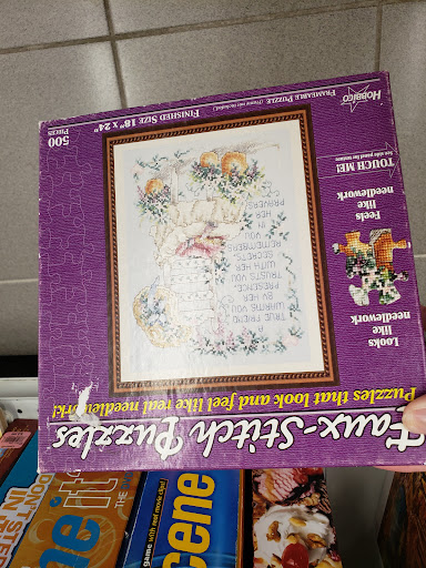 Thrift Store «Lake Hallie Goodwill Retail Store & Training Center», reviews and photos, 2759 S Prairie View Rd, Chippewa Falls, WI 54729, USA