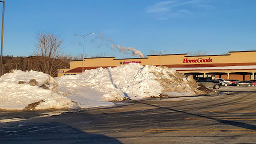 HomeGoods, 694 Merrill Rd #9, Pittsfield, MA 01201, USA, 