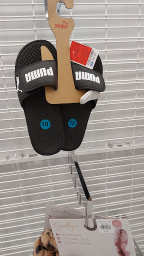 Clothing Store «Ross Dress for Less», reviews and photos, 200 Hamilton Commons, Mays Landing, NJ 08330, USA