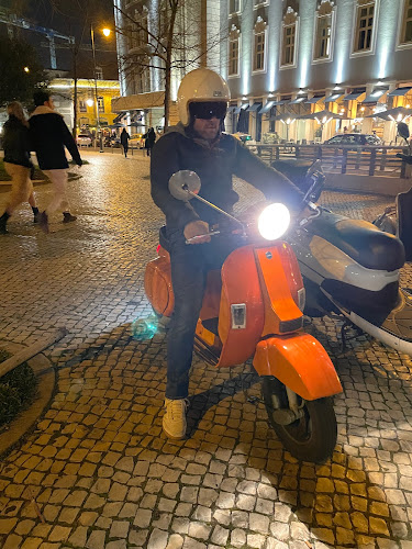 Avaliações doLisbon Vintage Scooter em Lisboa - Agência de aluguel de carros