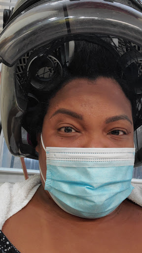 Beauty Salon «Evelyn Beauty Salon», reviews and photos, 3112 N Front St, Philadelphia, PA 19133, USA