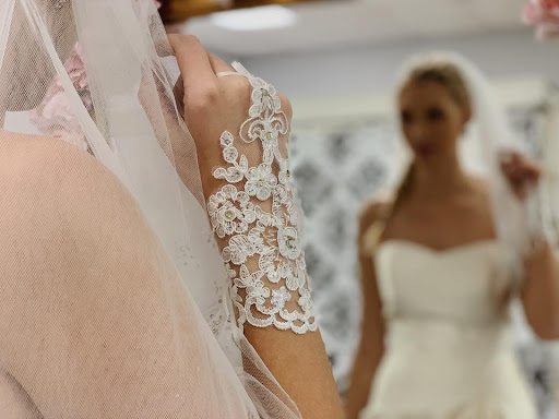 Bridal Shop «SGE Bridal Boutique», reviews and photos, 1020 N Hamilton Rd, Gahanna, OH 43230, USA