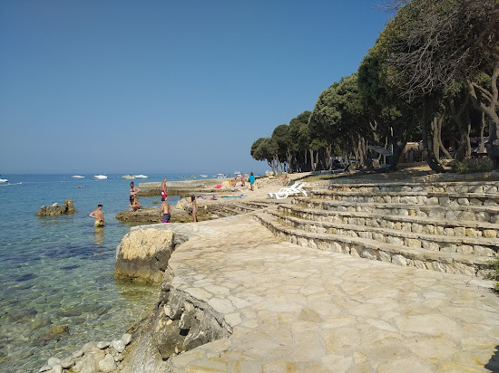 Scare beach