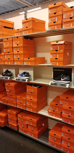Clothing Store «Nike Factory Store», reviews and photos, 7000 Arundel Mills Cir #372, Hanover, MD 21076, USA
