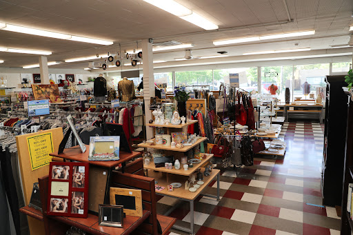 Thrift Store «Lodi House Thrift Store», reviews and photos, 221 W Lodi Ave, Lodi, CA 95240, USA