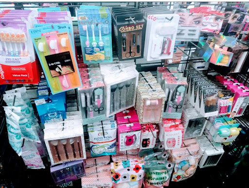 Clothing Store «Citi Trends», reviews and photos, 4253 Fulton Rd, Cleveland, OH 44144, USA