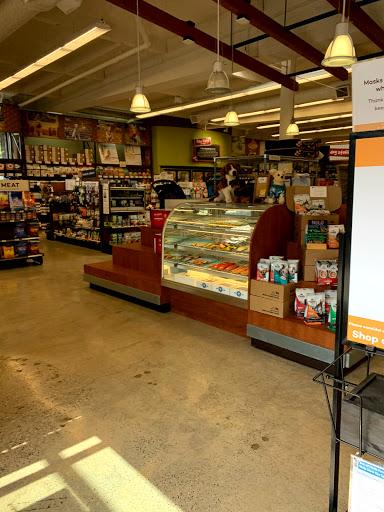 Pet Supply Store «Pet Food Express», reviews and photos, 9153 W Olympic Blvd, Beverly Hills, CA 90212, USA