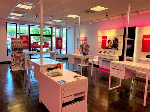 Cell Phone Store «T-Mobile», reviews and photos, 805 Patton Ave, Asheville, NC 28806, USA