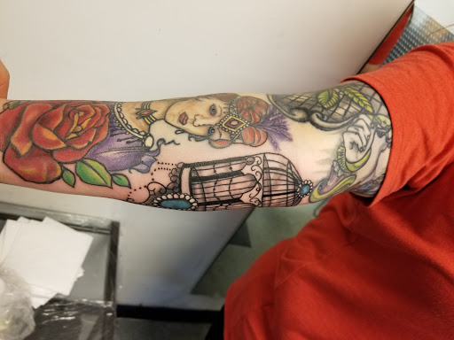 Tattoo Shop «22 Caliber Tattoo Studio», reviews and photos, 3501 Parsons Ave, Columbus, OH 43207, USA