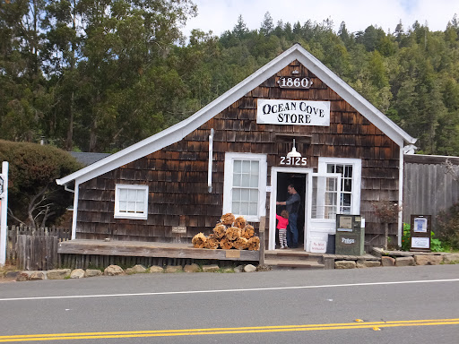 General Store «Ocean Cove General Store», reviews and photos, 23125 CA-1, Jenner, CA 95450, USA