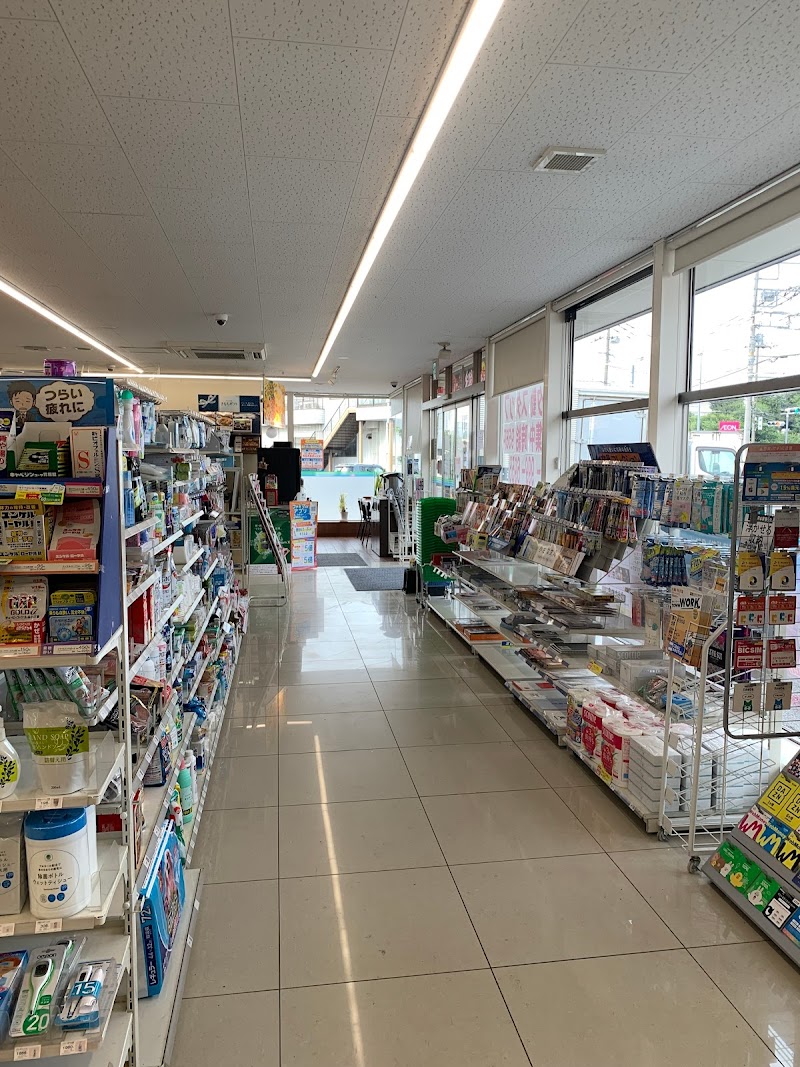ファミリーマート 狭山赤坂店