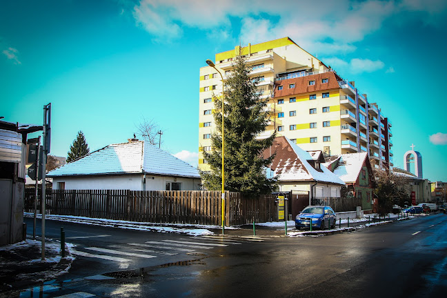 Strada Traian 10, Brașov 500332, România