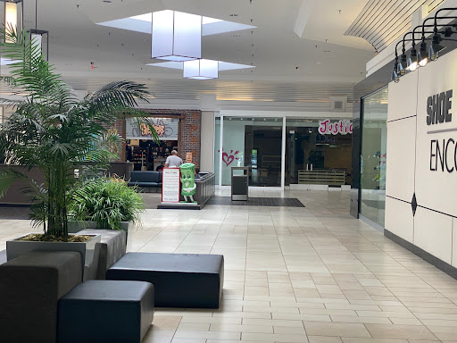 Shopping Mall «River Valley Mall», reviews and photos, 1635 River Valley Cir S, Lancaster, OH 43130, USA