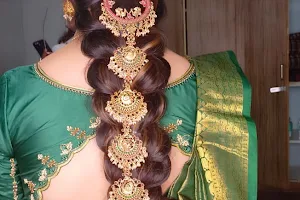 Roopa makeover and bridal studio image