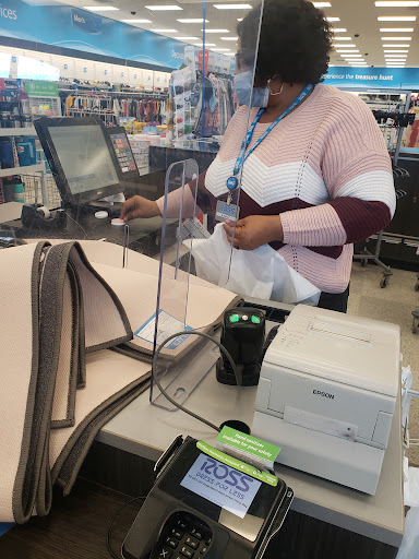 Clothing Store «Ross Dress for Less», reviews and photos, 12700 IL-59, Plainfield, IL 60544, USA