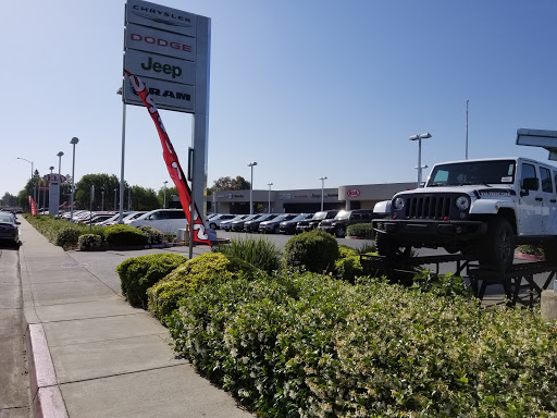 Car Dealer «Hanlees Chrysler Dodge Jeep Ram Kia», reviews and photos, 4318 Chiles Rd, Davis, CA 95618, USA