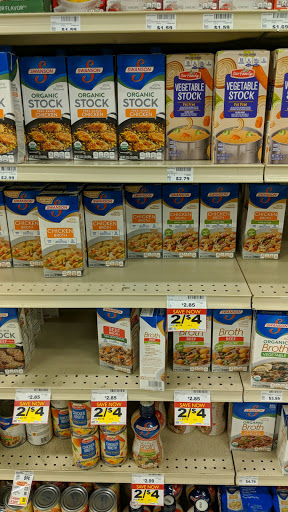 Grocery Store «Family Fare Supermarket», reviews and photos, 1185 Washington Ave, Holland, MI 49423, USA