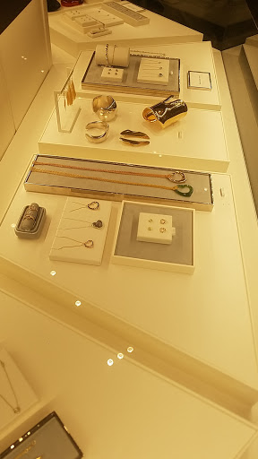 Jewelry Store «Tiffany & Co.», reviews and photos, 4400 Sharon Rd, Charlotte, NC 28211, USA