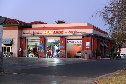 Car Wash «Crista Car Wash, Chevron & Quick Lube», reviews and photos, 26483 Bouquet Canyon Rd, Santa Clarita, CA 91350, USA