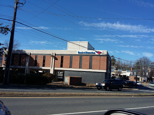 Auto Repair Shop «Holiday Exxon Service Center», reviews and photos, 1700 Emmet St N, Charlottesville, VA 22901, USA