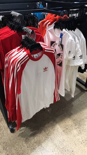 Sporting Goods Store «adidas Outlet Store Woodburn», reviews and photos, 1001 N Arney Rd Ste 400, Woodburn, OR 97071, USA