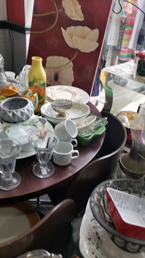 Thrift Store «Nothing New Thrift Shop (Warehouse)», reviews and photos, 4916 Arthur Kill Rd, Staten Island, NY 10309, USA