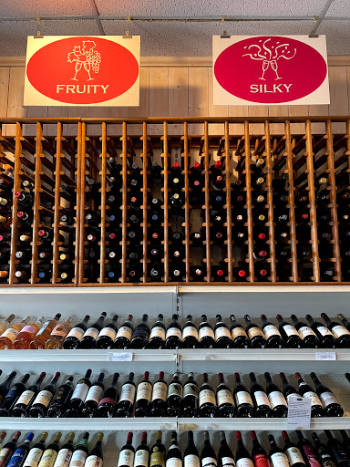 Wine Store «Toast Wines & Spirits», reviews and photos, 984 Farmington Ave B, West Hartford, CT 06107, USA