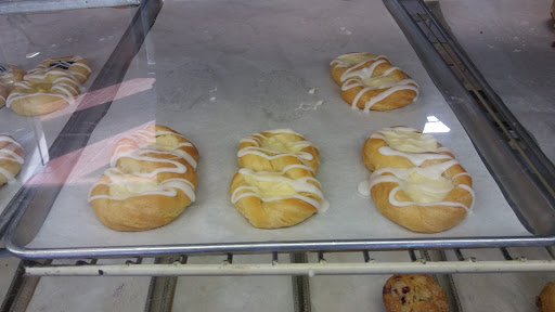 Coffee Shop «Donut King», reviews and photos, 151 Copeland St, Quincy, MA 02169, USA