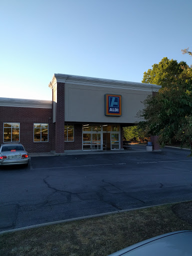 Supermarket «ALDI», reviews and photos, 571 Village Green Dr, Gallatin, TN 37066, USA