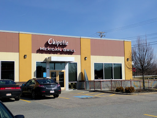 Mexican Restaurant «Chipotle Mexican Grill», reviews and photos, 237 Boston Post Rd W, Marlborough, MA 01752, USA