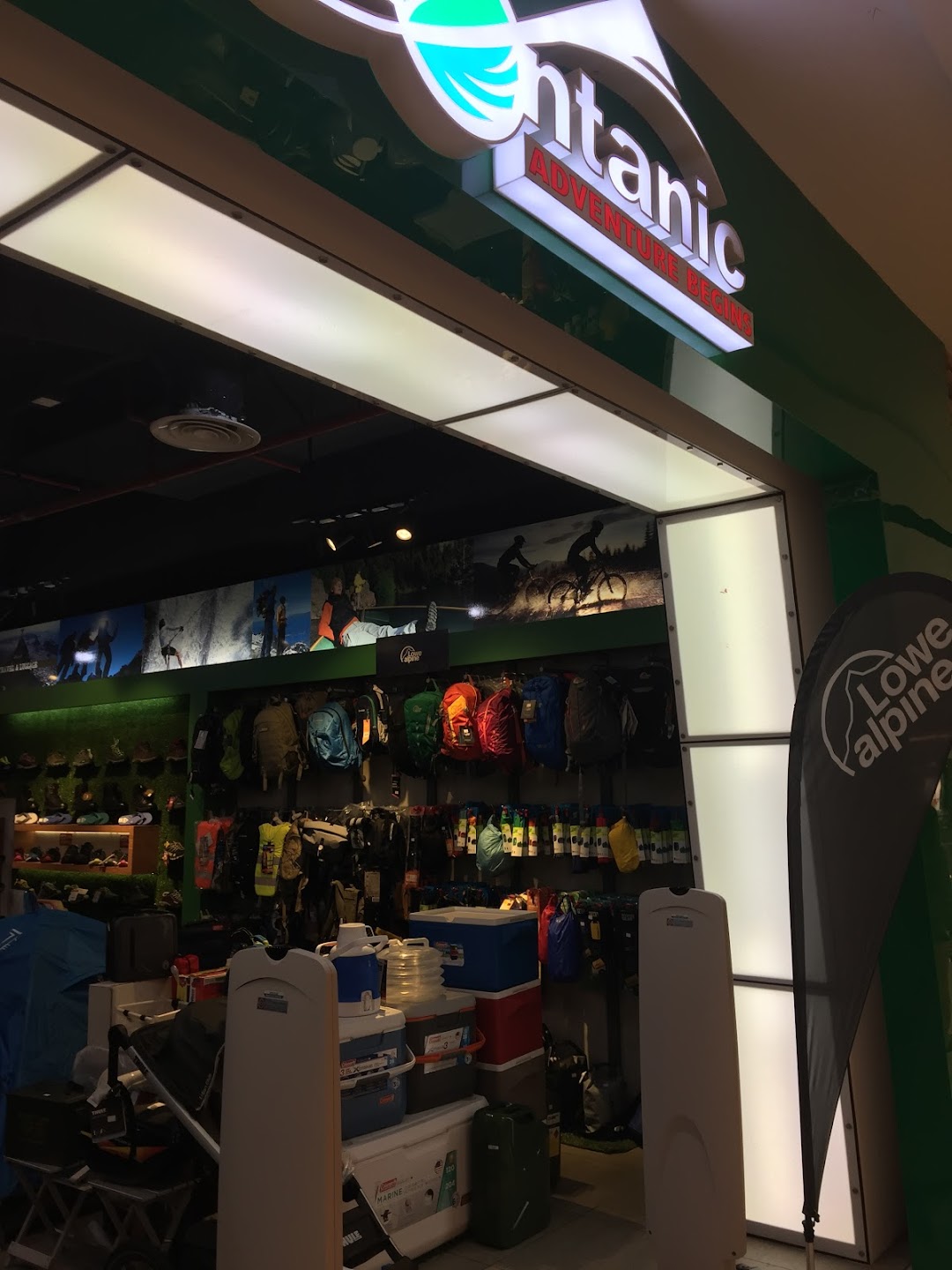 Montanic Adventure Store - Imago Shopping Mall