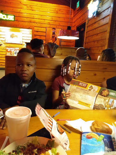 Shopping Mall «Merritt Park Shopping Center», reviews and photos, 1762 Merritt Blvd, Dundalk, MD 21222, USA