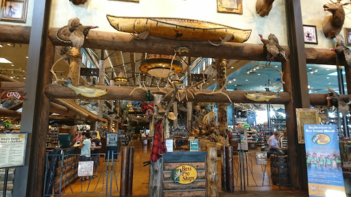 Sporting Goods Store «Bass Pro Shops», reviews and photos, 8200 Dean Martin Dr, Las Vegas, NV 89139, USA