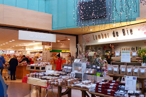 Ardkeen Shopping Centre