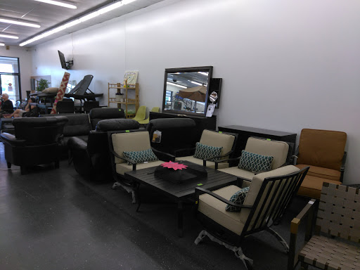 Home Goods Store «Yard Sale USA», reviews and photos, 562 Nissan Dr, Smyrna, TN 37167, USA