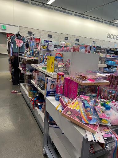 Department Store «Nordstrom Rack Lakewood Center», reviews and photos, 4651 Silva St, Lakewood, CA 90712, USA