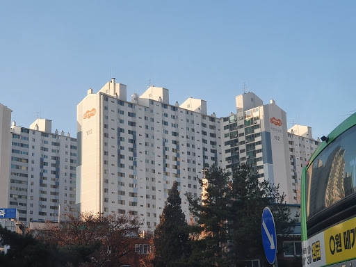 Samho Independence Gate Apartments